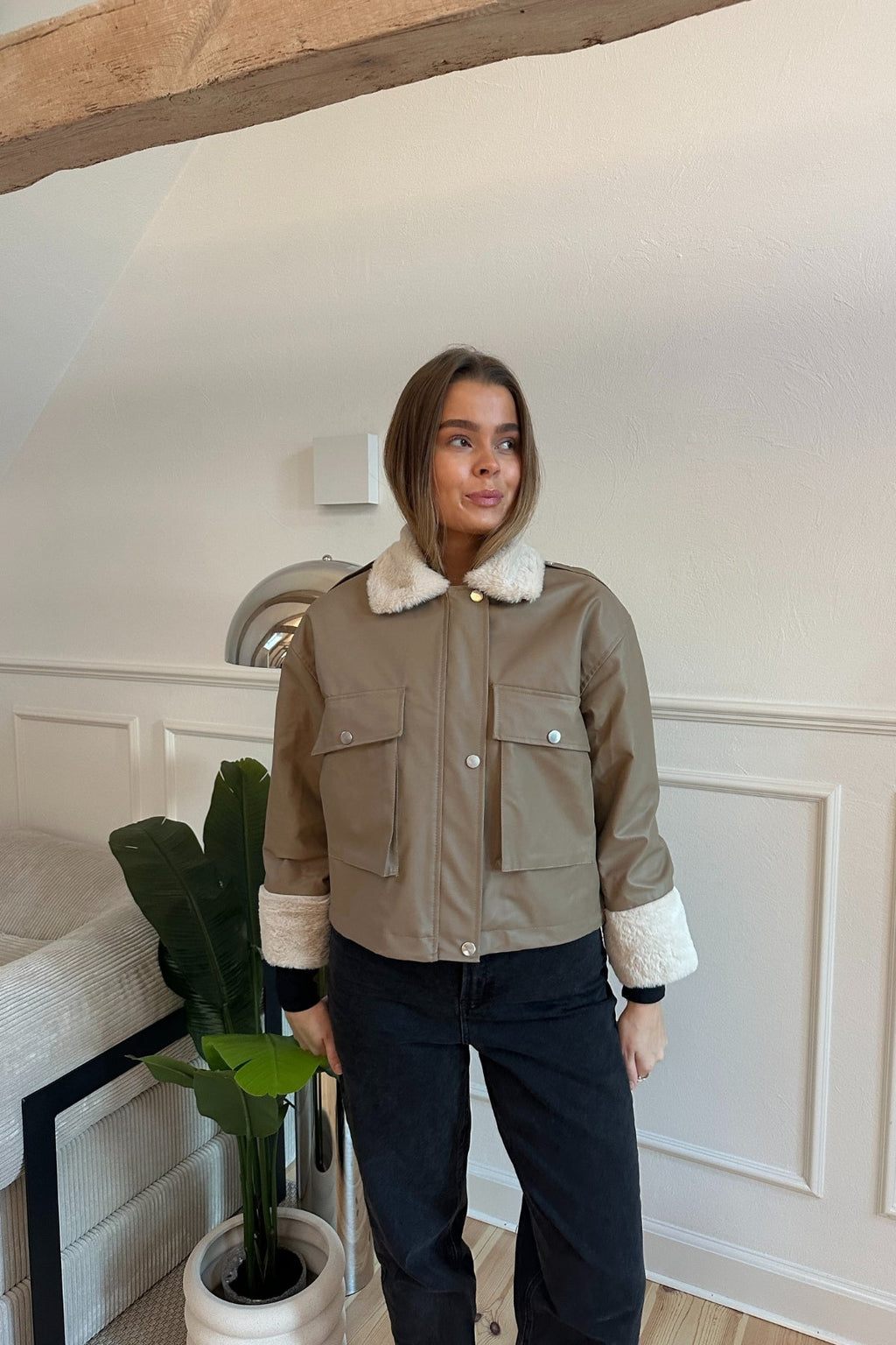 Faux lederen shearling jas - beige