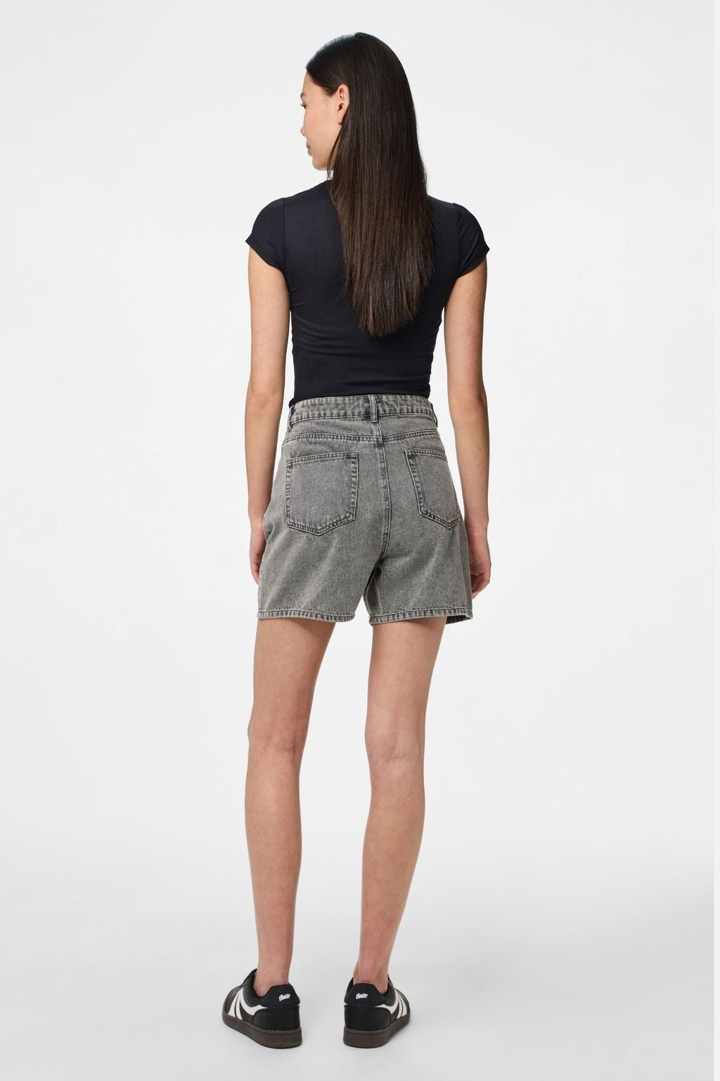 Abbi Shorts - Light Grey Denim