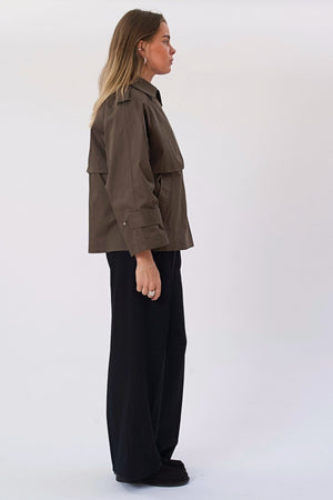 Elara korte trenchcoat - bruin