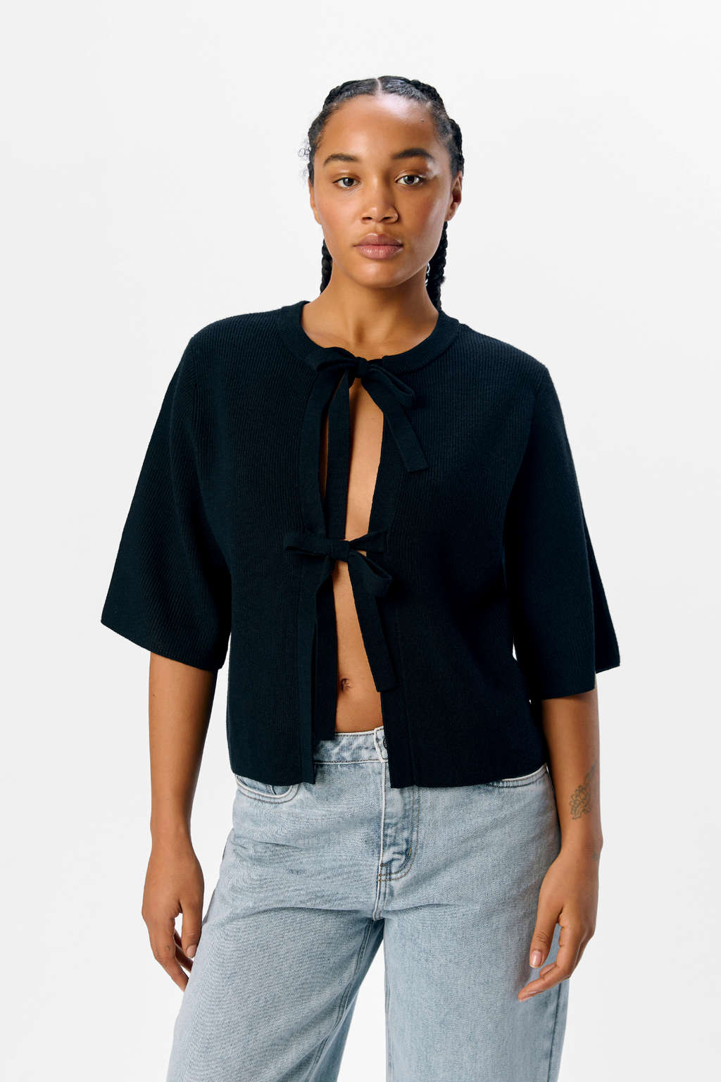 Julla Parvi 2/4 gebreide vest - zwart