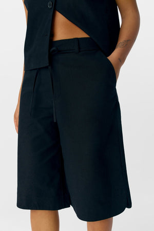 Aura Bermuda Shorts - Zwart