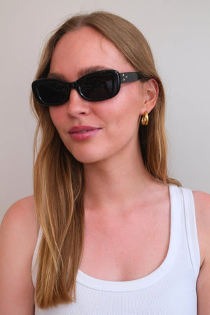 Saga zonnebril - zwart