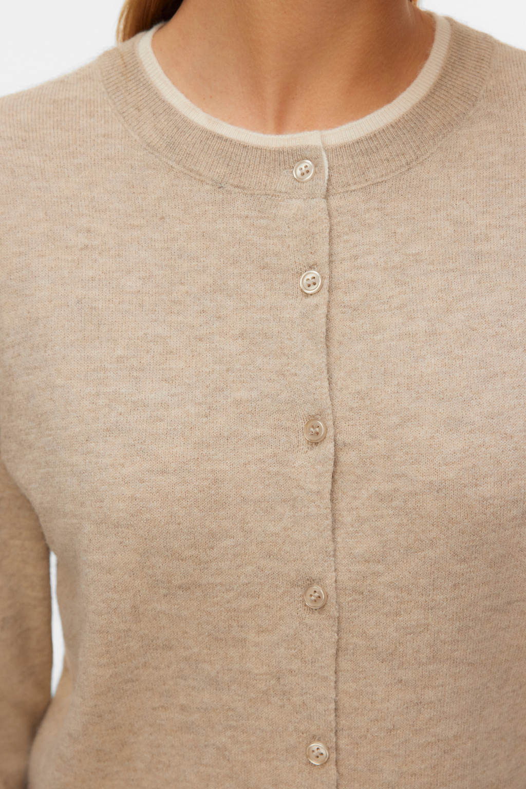 Prachtig vest met O-hals - Silver Mink Melange w. Berk