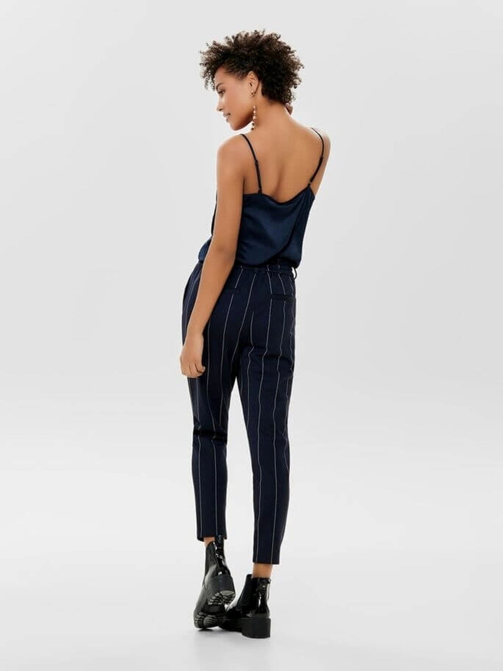 Top met kanten details - Sky Capstain