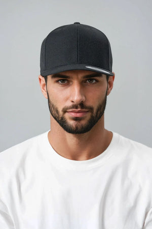 Classic Snapback - Black