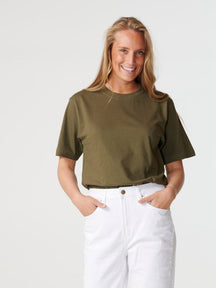 Vriendje tee - Army Green