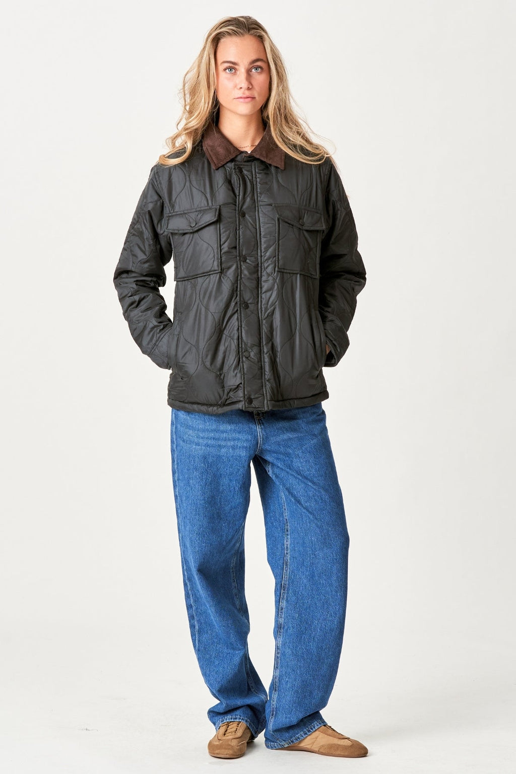 Ella quiltet jas - zwart