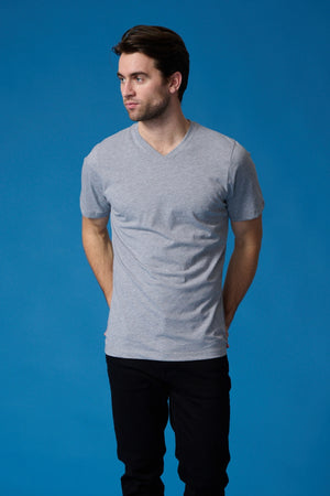 Basic V-neck T-Shirt - Package Deal (7 pcs)
