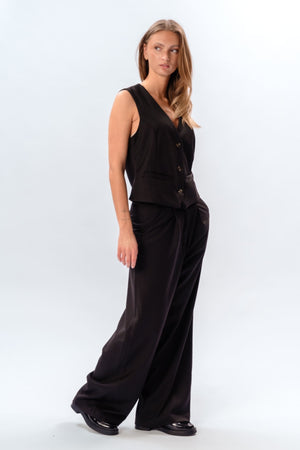 Nadia Vest en pants (Zwart) - Pakketdeal