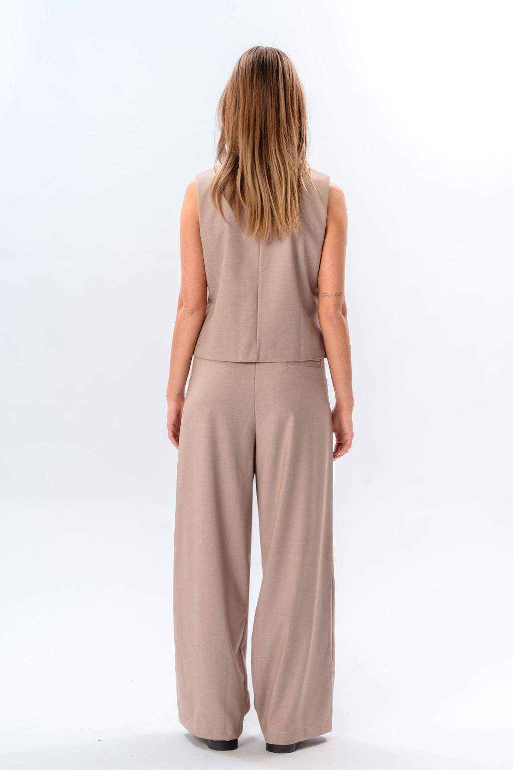 Nadia Vest en pants (Beige) - Pakketdeal