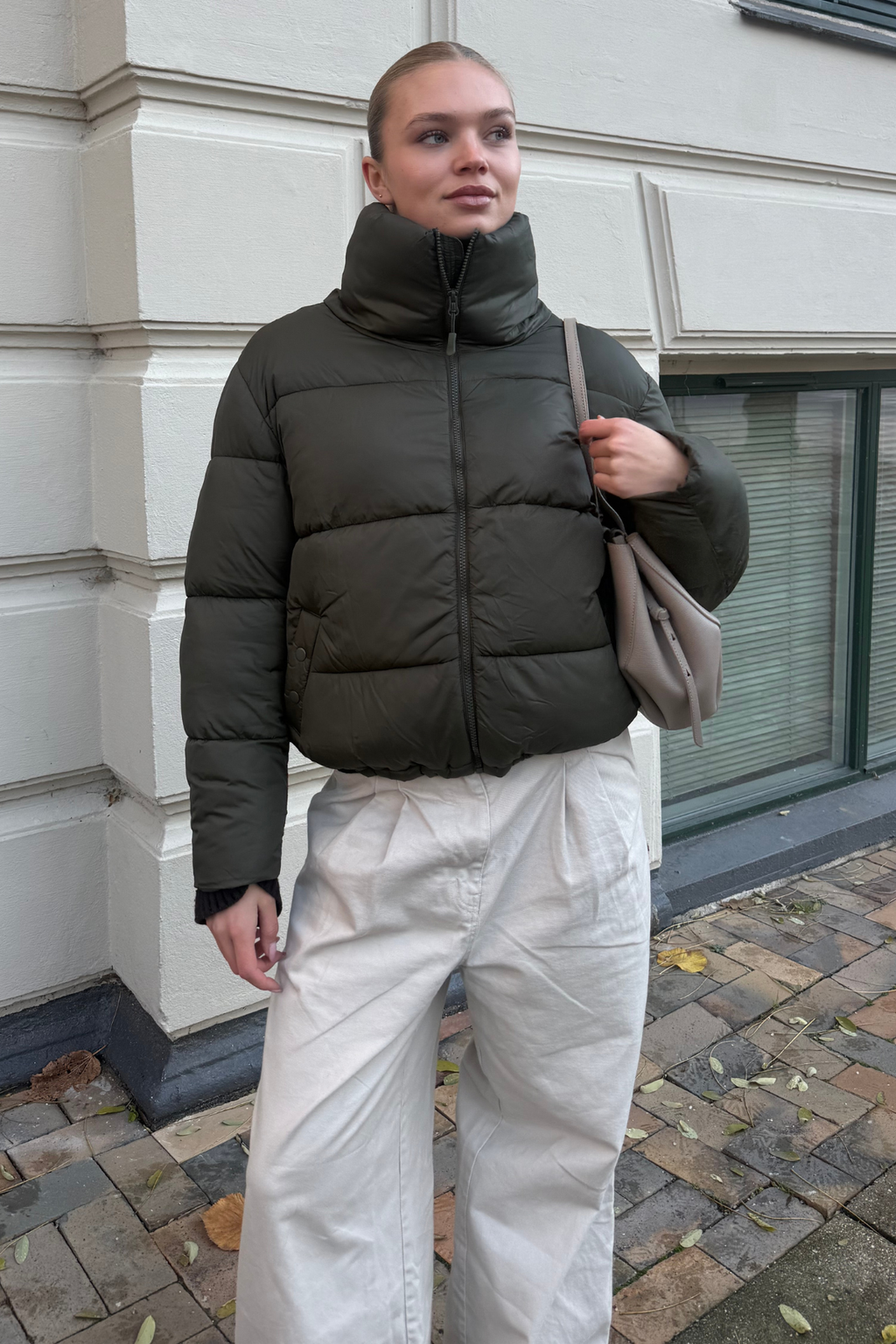 Korte pufferjack - Olive