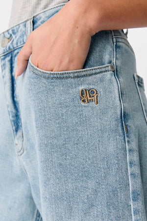 Isra Bermuda Shorts - Medium Blauwe denim