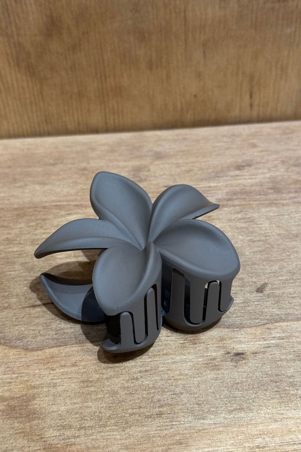 Flower Hair Clip - Bruin