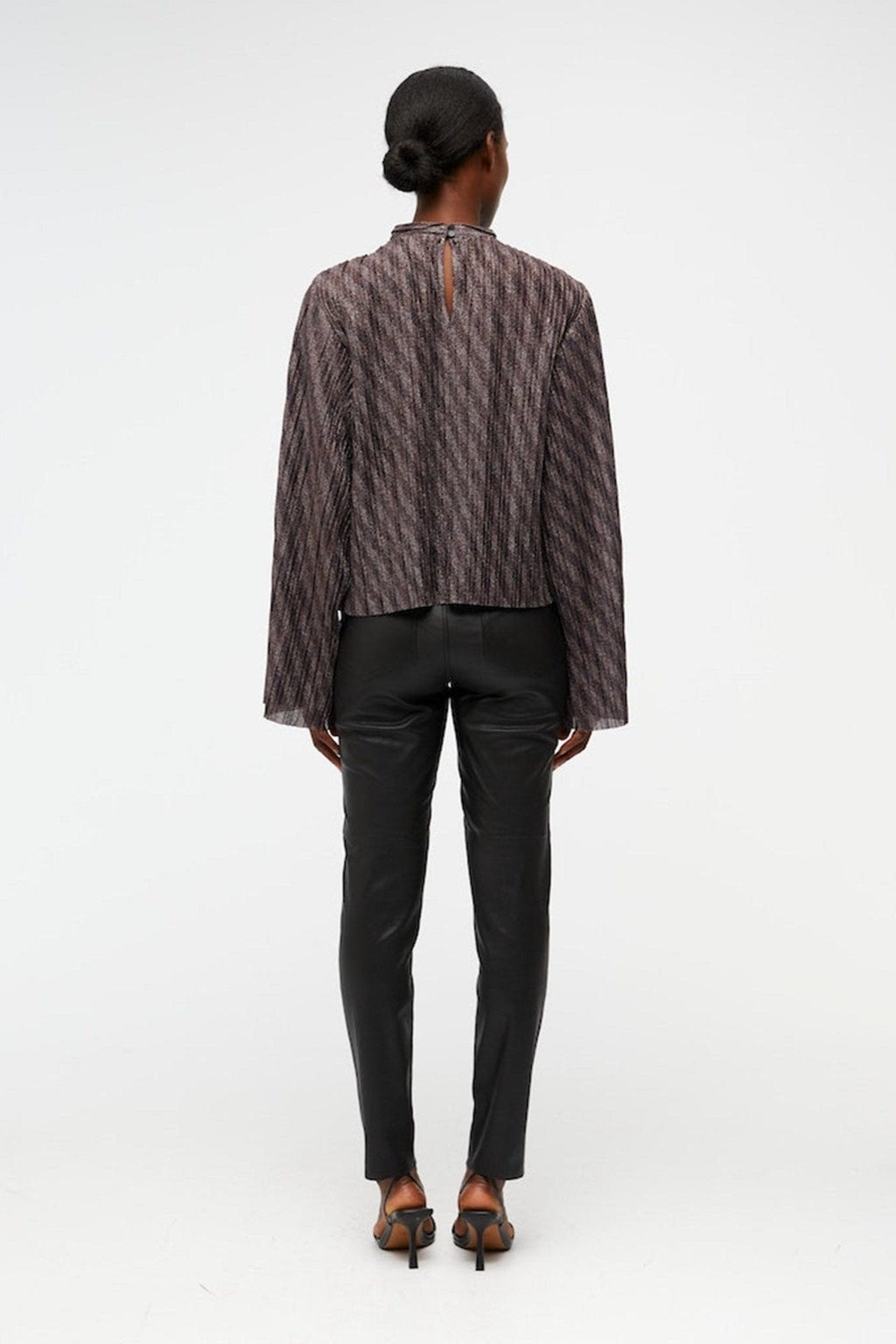 Lux langærmet bluse - sorteren