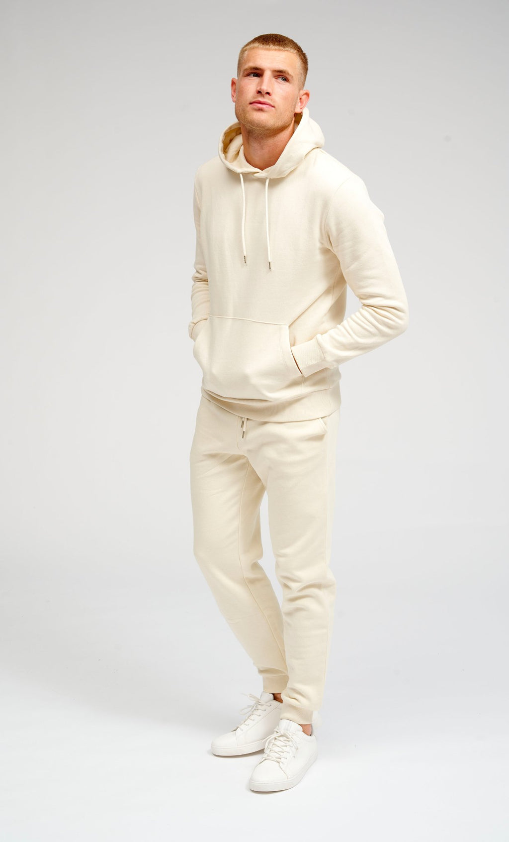Basic Sweatsuit met hoodie (licht beige) - pakketdeal
