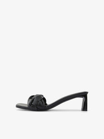 Jessica Sandal - Sorteren