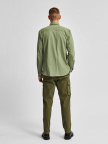 Slank fit shirt in biologisch katoen - groen